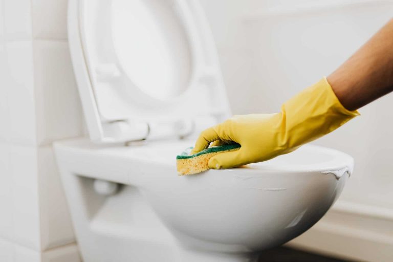 Bathroom cleaning tips to save time and worry 35 Bathroom cleaning tips to save time and worry